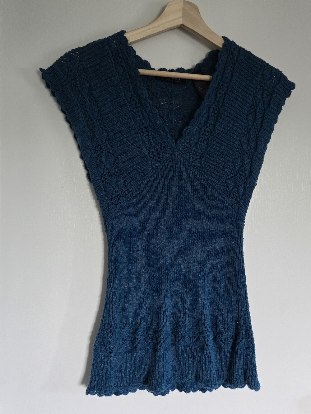 Textured V-Neck Knit Top in Teal Women's S